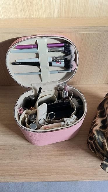 дорожный чемодан: Косметичка/кейc для хранения косметики и аксессуаров - Форма — 2