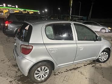 tayota vitz: Toyota Vitz: 2001 г., Автомат, Бензин, Хэтчбэк — 3