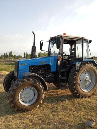 трактор беларус 82.1 цена бишкек бу: Модель 1221, Б/у, 2011 г., С пресс-подборщиком — 5