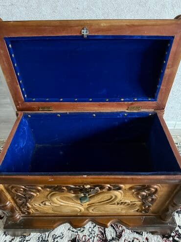 комод с доставкой: Сундук ручной работы. Состояние идеальное. Звоните по номеру — 5
