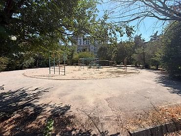 120: 1 комната, 40 м², ул. Огонбаева / Гоголя 104 серия, 1 этаж, Евроремонт — 3
