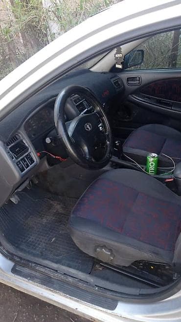 bew e39: Toyota Avensis: 1999 г., 1.6 л, Ручные, Бензин, Седан — 4