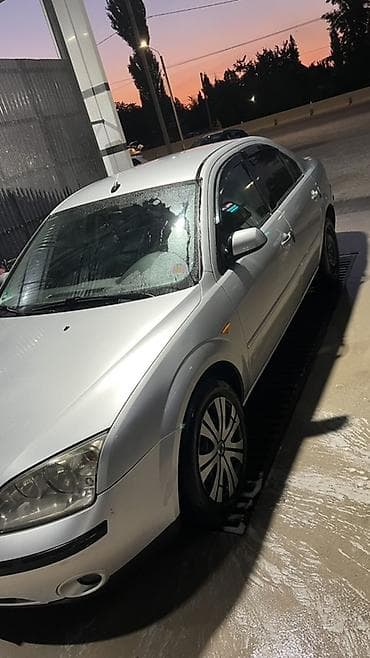 Транспорт: Ford Mondeo: 2002 г., 1.8 л, Механика, Бензин, Седан — 7