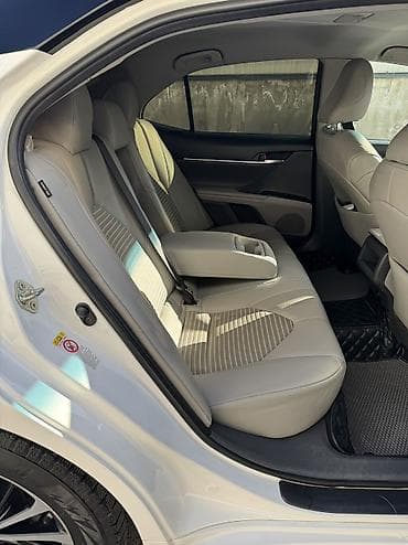 sg 9: Toyota Camry: 2017 г., 2.5 л, Автомат, Бензин, Седан — 10