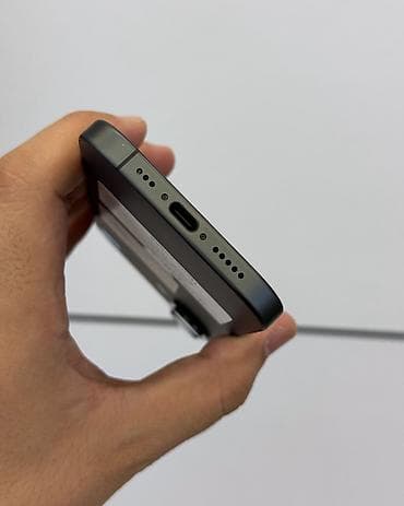 17 про чехол: IPhone 17, Б/у, 256 ГБ, Black Titanium, Защитное стекло, Чехол, В рассрочку, 100 % — 5
