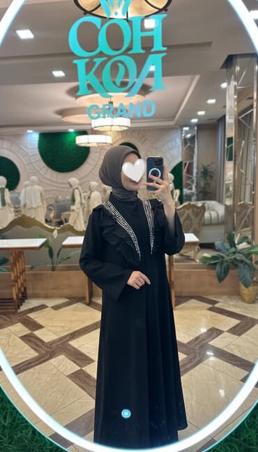 шикарное вечерние платье: Элегантное черное платье-абая с декором стразами. купила за 6тыс — 1