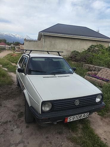 Volkswagen Golf: 1990 г., 1.3 л, Механика, Бензин, Хэтчбэк