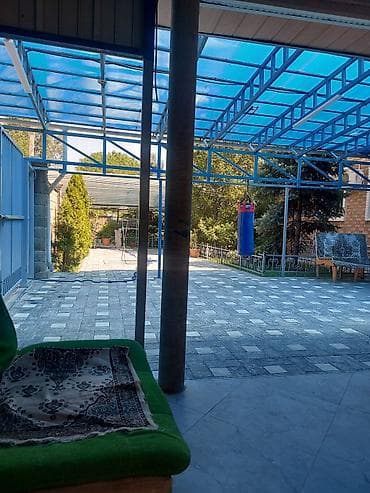 Продажа домов: Продаю или меняю на кв. 2 этажный кирпичный дом (220кв.) в с — 5