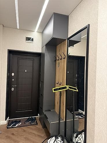 Прихожая и встроенные шкафы на заказ - Современный комплект мебели