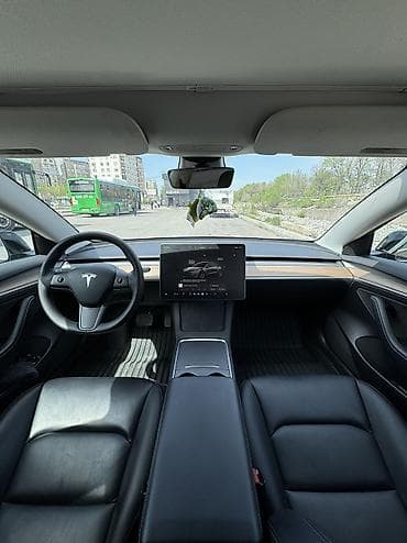 byd e3: Tesla Model 3: 2022 г., Электромобиль, Седан — 8