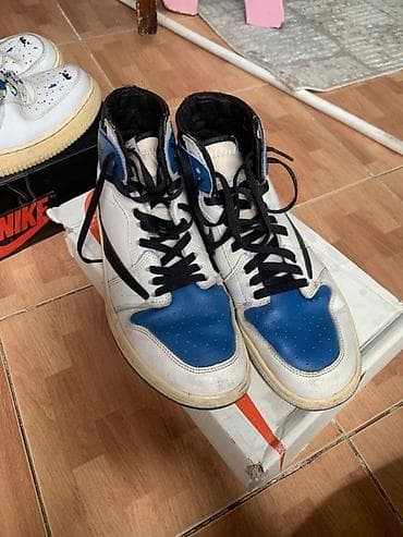 nike vintage: Высокие кроссовки в стиле с классической шнуровкой. Характеристики: - — 3