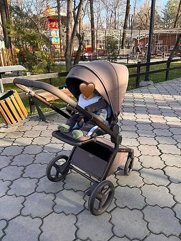 easywalker charley: Коляска, цвет - Коричневый, Б/у — 2