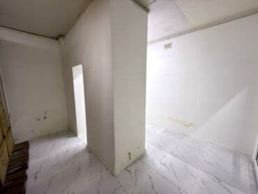 продается цокольное помещение микрорайон сары челек: Продаю Офис 179 м², Без ремонта, Без мебели, Многоэтажное здание, Цокольный этаж этаж — 8