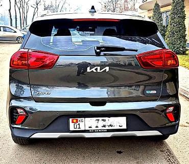 tesla pi: Kia Niro: 2021 г., 1.6 л, Робот, Гибрид, Кроссовер — 2
