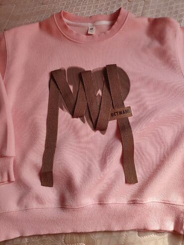 детские брендовые вещи: ПРОДАЁТСЯ Кофта в крутом состоянии! Размер - 130 на 7/8 лет — 2
