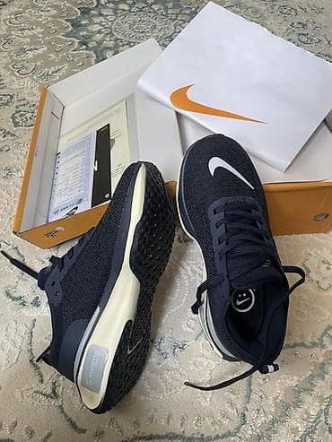 on cloude: Nike ZoomX — беговые кроссовки 36. размер - новые - Серия: Nike — 2