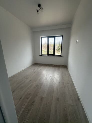 частный дом без хозяина: 3 комнаты, 66 м², 1 этаж — 6