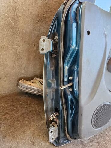 двери венто: Дверь Передняя правая Daihatsu, Б/у, Оригинал — 8