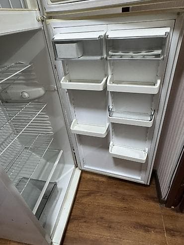 агрегат для холодильника: Холодильник Stinol, Б/у, Двухкамерный — 4