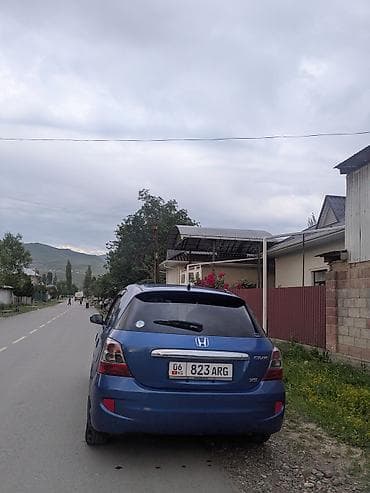 Унаа: Honda Civic: 2003 г., 1.5 л, Вариатор, Бензин, Хетчбек — 2