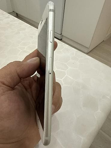 apple watch не оригинал: IPhone 7, Серебристый — 4