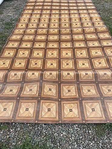 Б/у, Для дома, Длина: 5 м, Ширина: 2 м м, ПВХ, цвет - Коричневый, В розницу, Дизайн под паркет, Гарантия