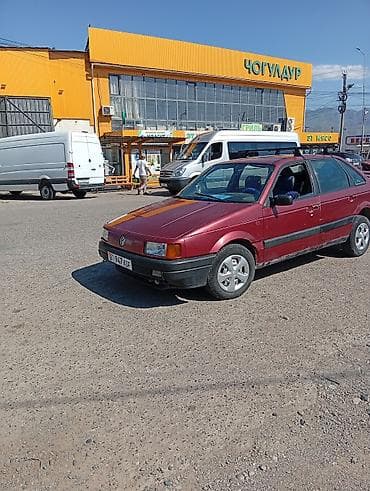Продажа авто: Volkswagen Passat: 1988 г., Седан — 9