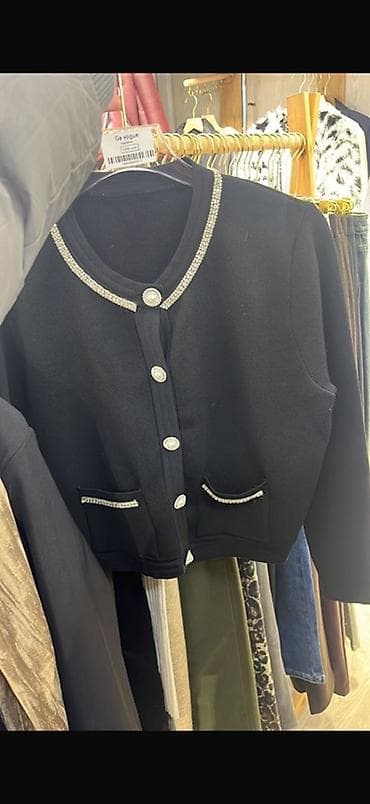 second hand: Всем привет, девочки из Бишкека 🤍 Хочу продать вещи — надевала их — 1