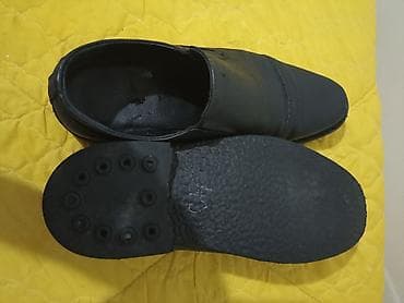 туфли лоферы: Мужские классические туфли-лоферы без шнурков, черные. - Материал — 2