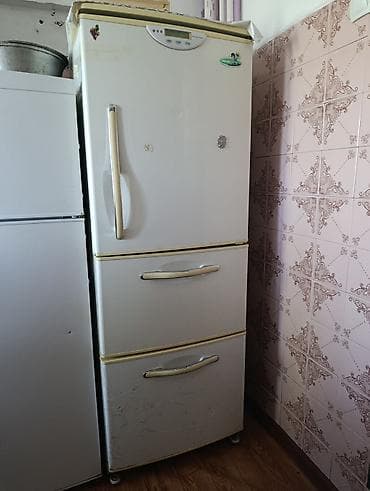 старые холодильники цена: Продается холодильник цена договорная (нужно лишь починить разетку) — 1