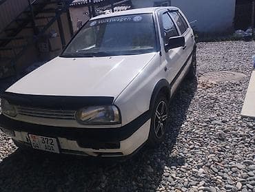 Volkswagen Golf: 1993 г., 1.8 л, Механика, Бензин, Хэтчбэк
