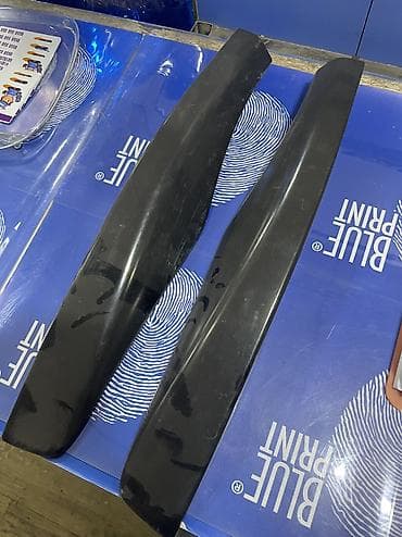 grand cherokee: Продаю крышки Релинга лексус рх300,350 комплект — 1