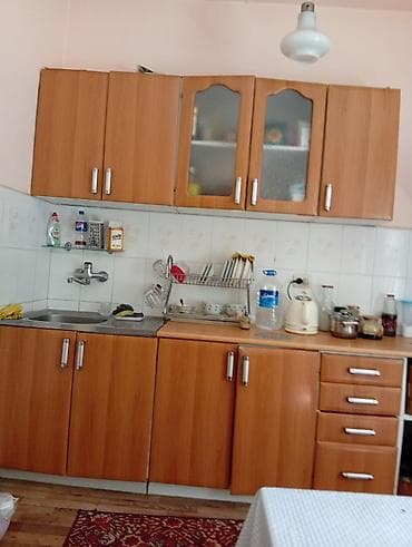 токмок уголок: Кухня
можем договорится подешевле — 1