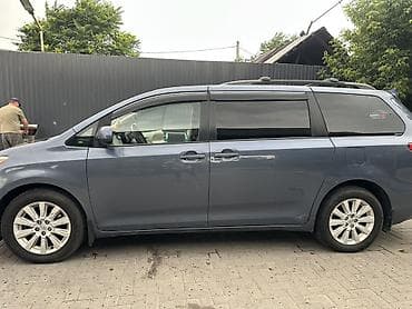 wuling mini ev: Toyota Sienna: 2014 г., 3.5 л, Автомат, Бензин, Минивэн — 3