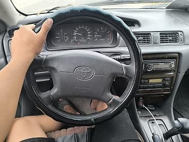 e star: Toyota Camry: 2001 г., 2.2 л, Газ — 3