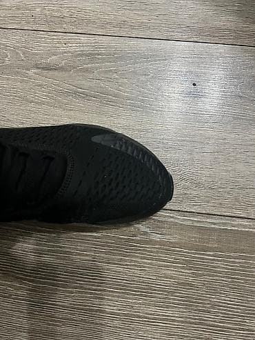 кроссовки мужские humtto: Мужские кроссовки, 40, Nike, Б/у, цвет - Черный, Самовывоз — 2