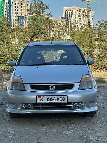 Honda Stream: 2001 г., 1.7 л, Вариатор, Бензин, Минивэн