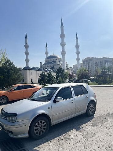 Volkswagen Golf: 1999 г., 1.6 л, Механика, Бензин, Хэтчбэк — 4