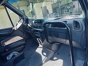 мерседес т 1: Mercedes-Benz Спринтер: 2005 г., 2.2 л, Кол менен иштөөчү, Дизель, Бус — 5