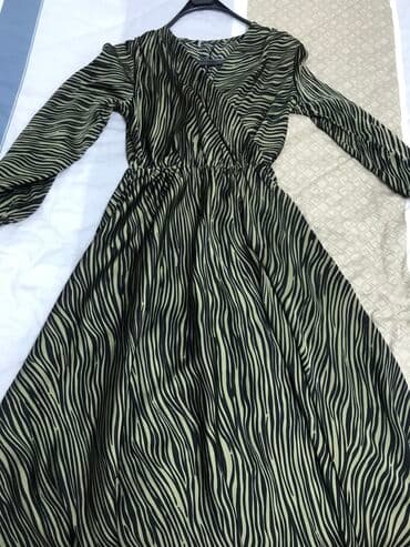 длинные платья в пол на выпускной: Платье очень красивое и нарядное на любое торжество ткань шёлк;размер — 2