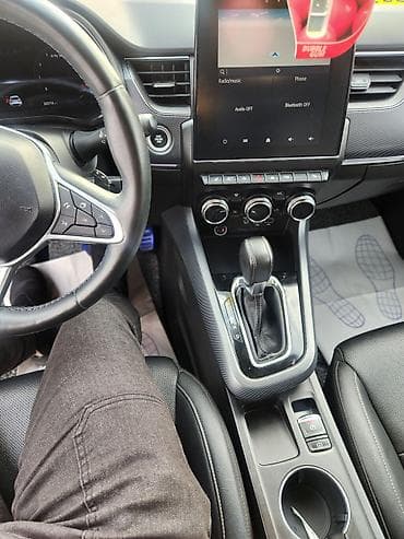 авто без прав: Renault : 2021 г., 1.4 л, Автомат, Бензин, Кроссовер — 9