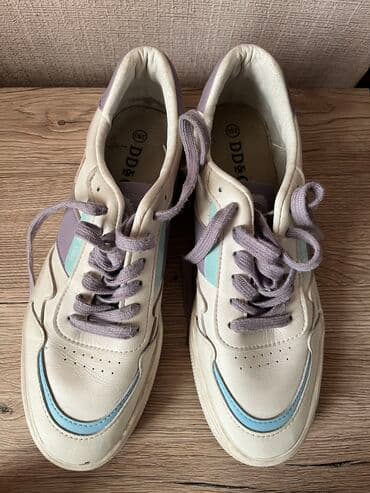 Кроссовки, 38 размер