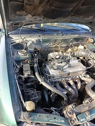 авто рага: Mitsubishi Carisma: 2000 г., 1.6 л, Кол менен иштөөчү, Бензин, Хетчбек — 3