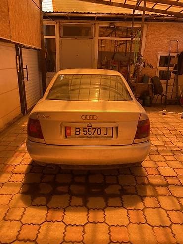 aud: Audi A4: 1995 г., 1.8 л, Автомат, Бензин, Седан — 1
