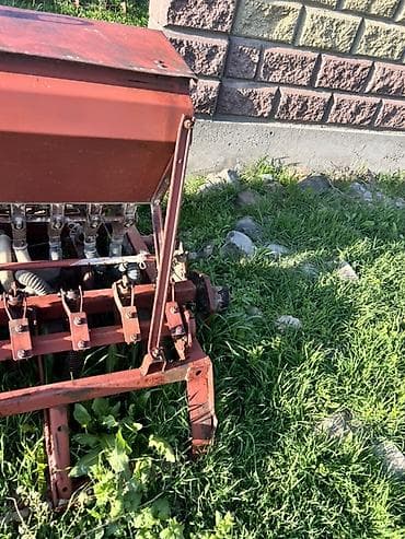 комбайн запчаст: Зерновая сеялка (механическая, навесная/прицепная) Описание: - — 5