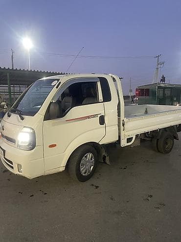 барта: Kia BONGO: 2022 г., 2.5 л, Автомат, Дизель, Пикап — 5