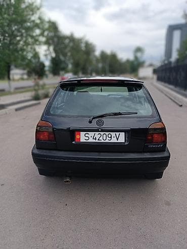 210 cdi: Volkswagen Golf: 1993 г., 1.8 л, Механика, Бензин, Хэтчбэк — 6