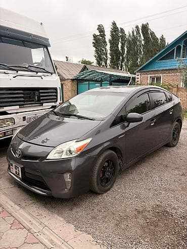 toyota prius 2013: Toyota Prius: 2013 г., 1.8 л, Вариатор, Бензин, Хэтчбэк — 3
