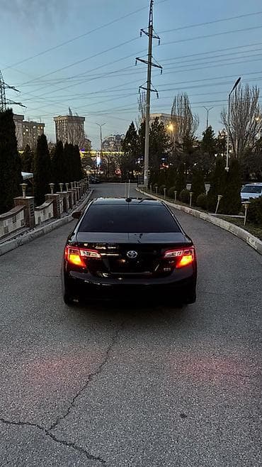 тойото камри 55: Toyota Camry: 2015 г., 2.5 л, Вариатор, Гибрид, Седан — 4