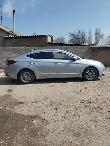 Hyundai Avante: 2019 г., 1.6 л, Автомат, Газ, Седан at lalafo.kg Hyundai Avante: 2019 г., 1.6 л, Автомат, Газ, Седан